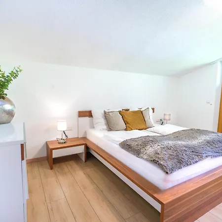 Apartment Alpenluxus Presents Panorama - Car Park And Mountain View