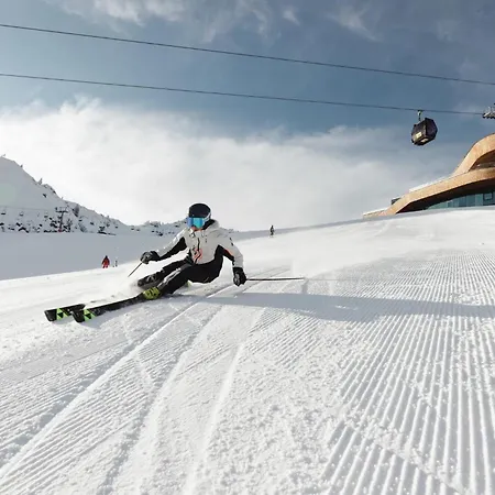 Alpenluxus Presents Panorama - Car Park And Mountain View